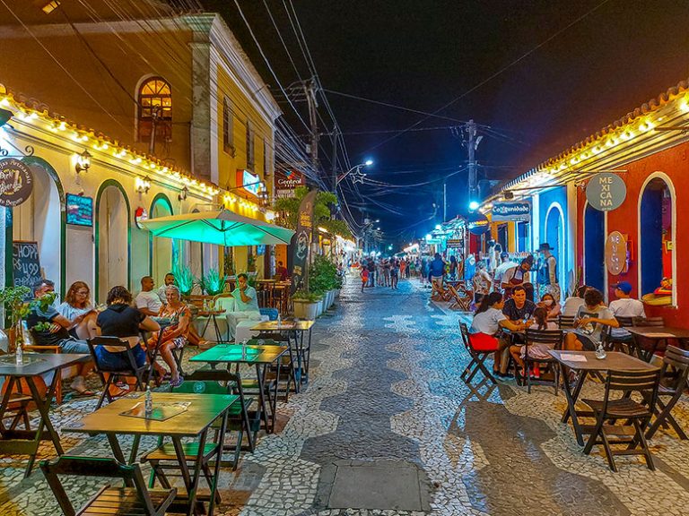 o-que-fazer-em-porto-seguro-a-noite